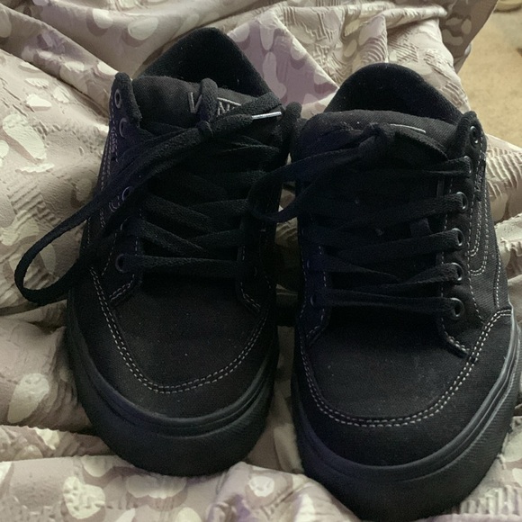 I’m selling Vans similar too Knu Skool vans - Picture 4 of 4